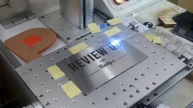 Khắc laser giá rẻ lấy ngay tại Hà Đông, Hà Nội
